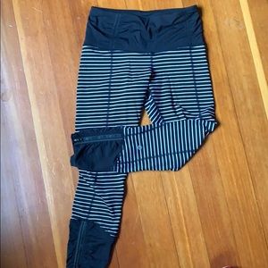 Lululemon Runday Parallel Stripe 7/8 Crop, size 4